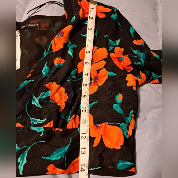 Zara Tie Front Crop Top Size L - Picture 11 of 12